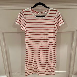 LUCKY BRAND TEESHIRT DRESS.  White and red stripe.  Size Small